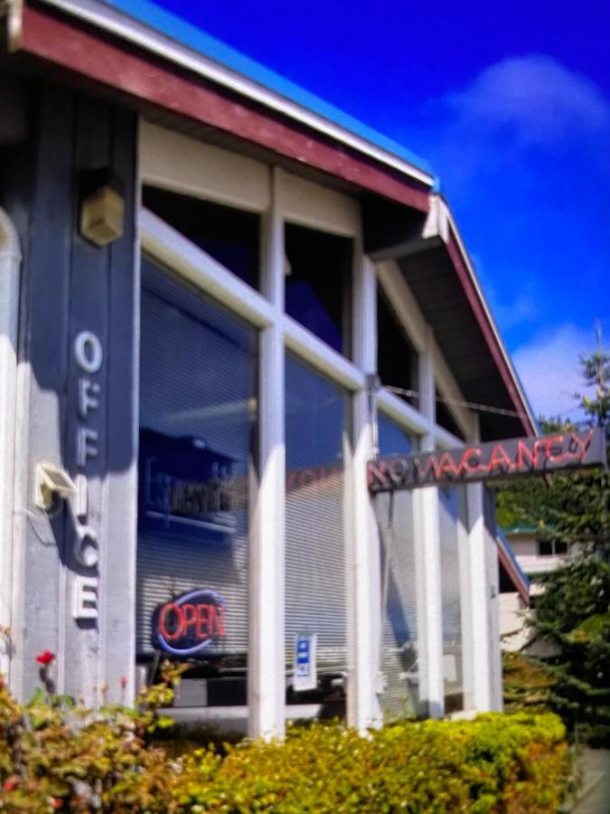Curley'S Resort & Dive Center Sekiu 外观 照片