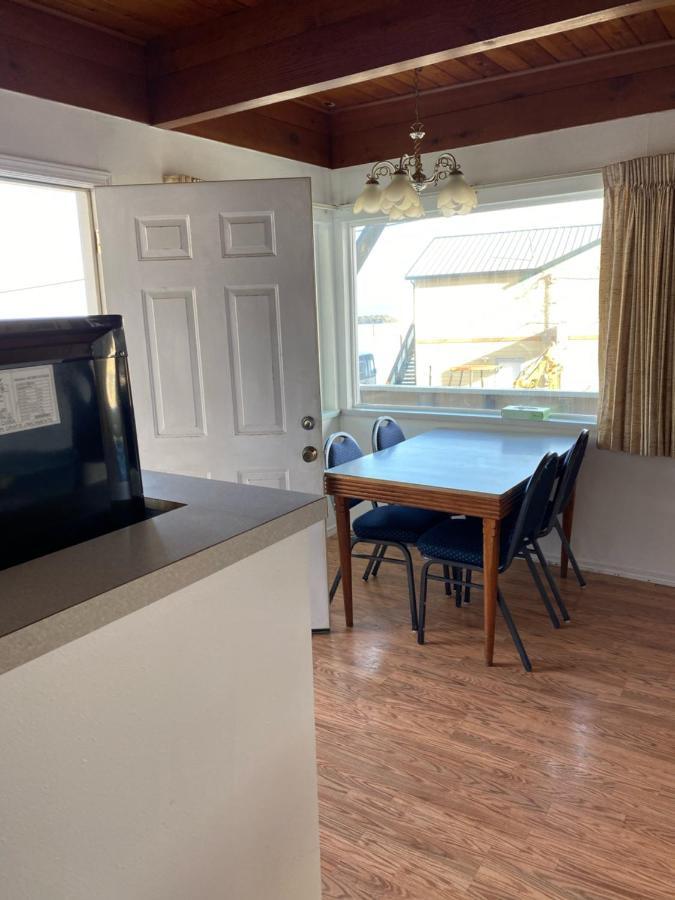 Curley'S Resort & Dive Center Sekiu 外观 照片