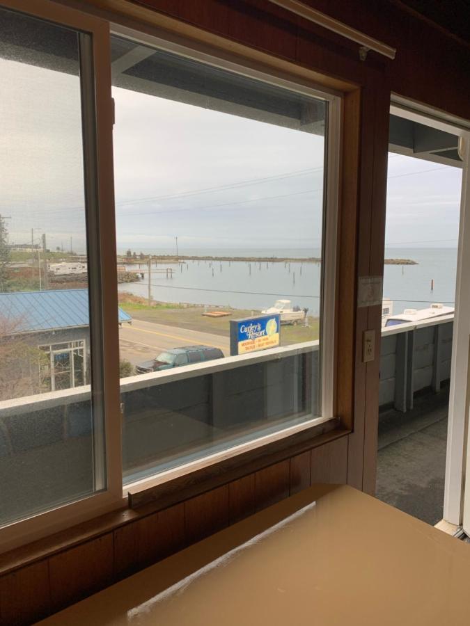 Curley'S Resort & Dive Center Sekiu 外观 照片