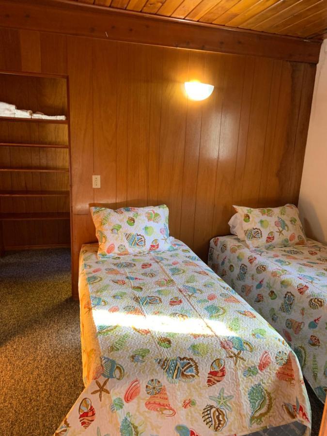 Curley'S Resort & Dive Center Sekiu 外观 照片