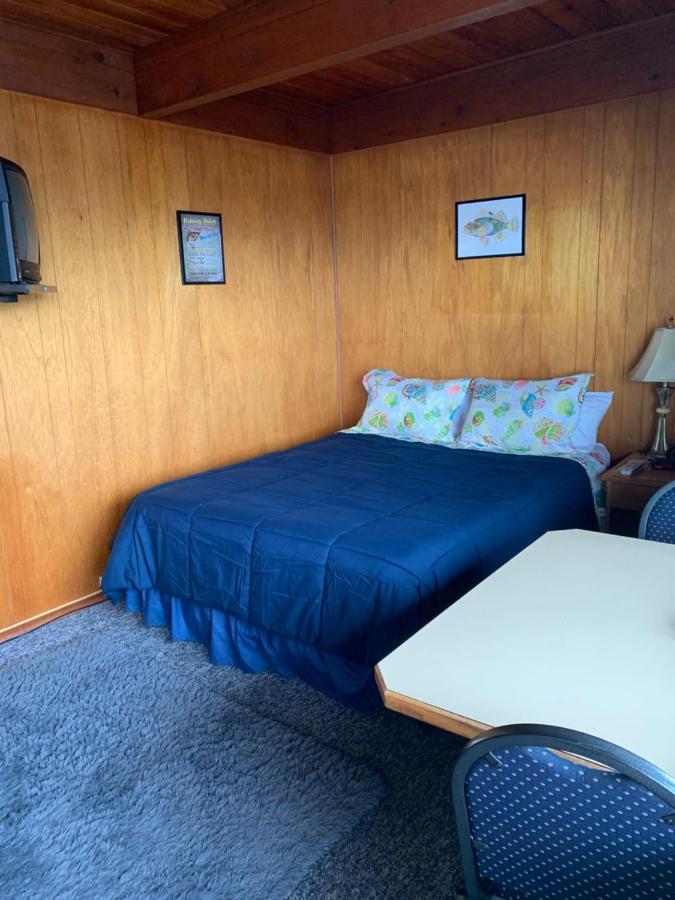 Curley'S Resort & Dive Center Sekiu 外观 照片