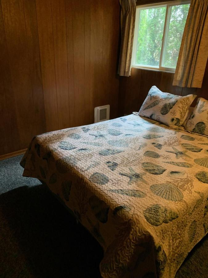 Curley'S Resort & Dive Center Sekiu 外观 照片